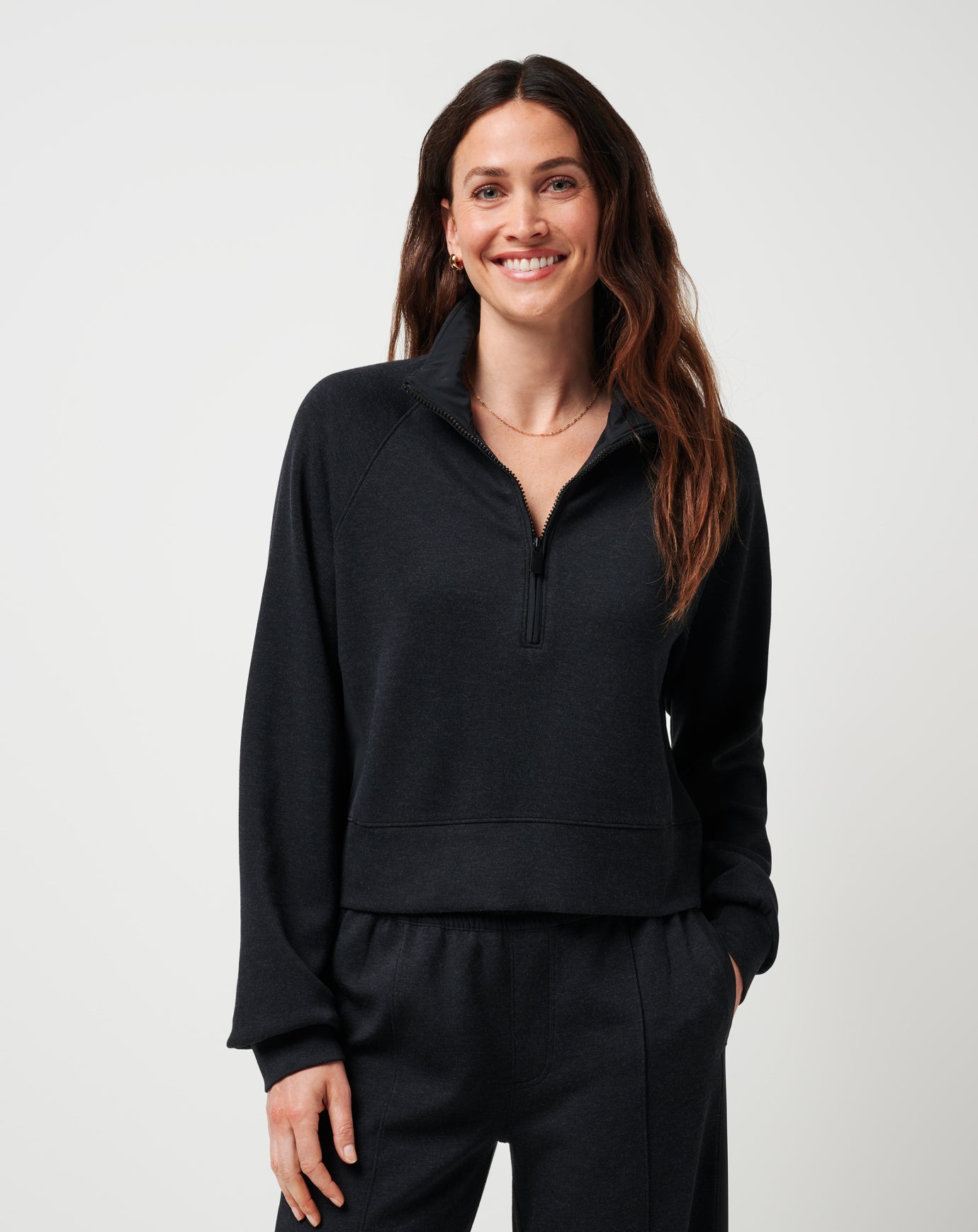 TRAVISMATHEW 黒 フード付きジップアップ M Delightful Half Zip ∣ TravisMathew