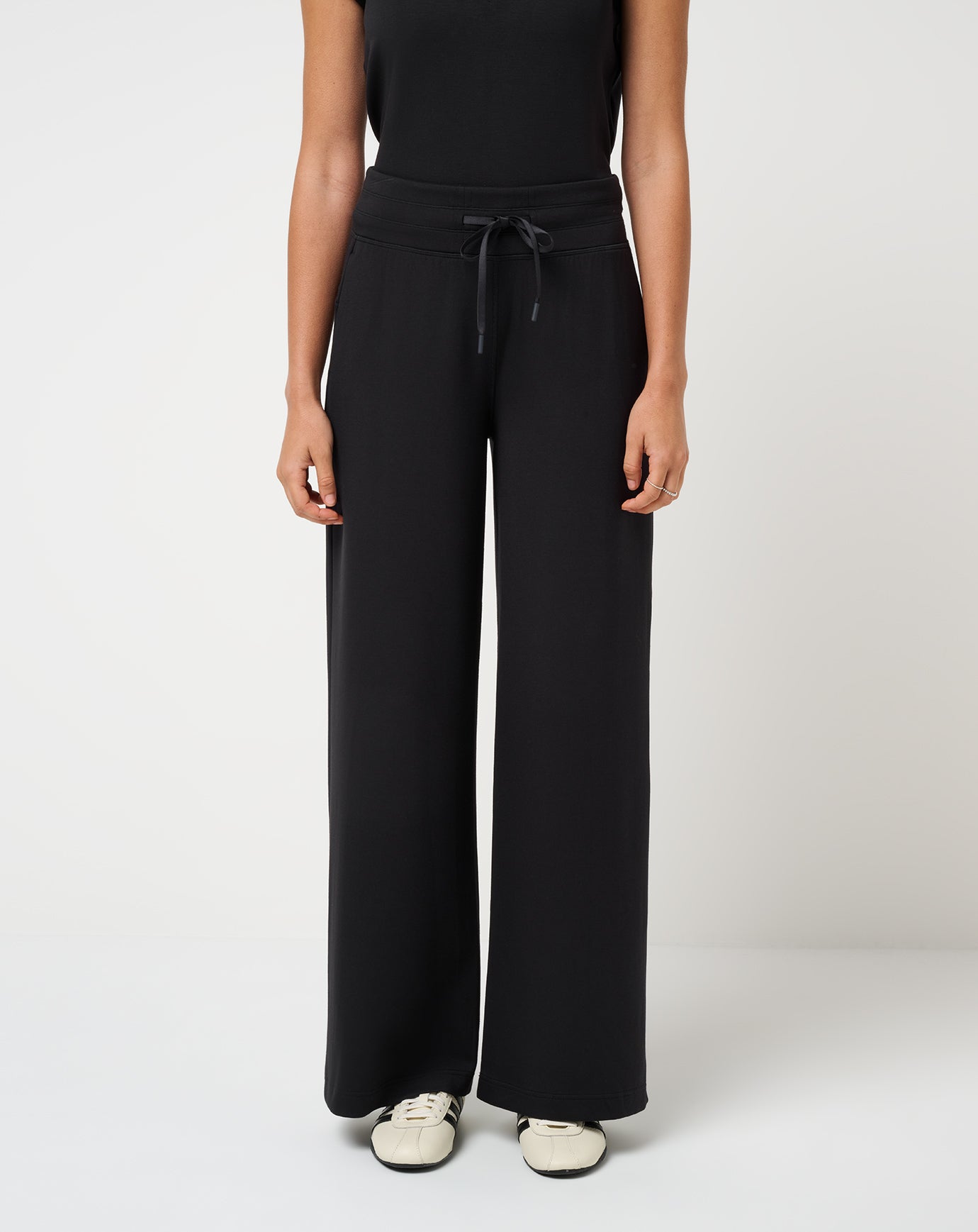 TravisMathew Women's Skyloft Soft Wide Leg Pants in Turkish Coffee, Size 2XS