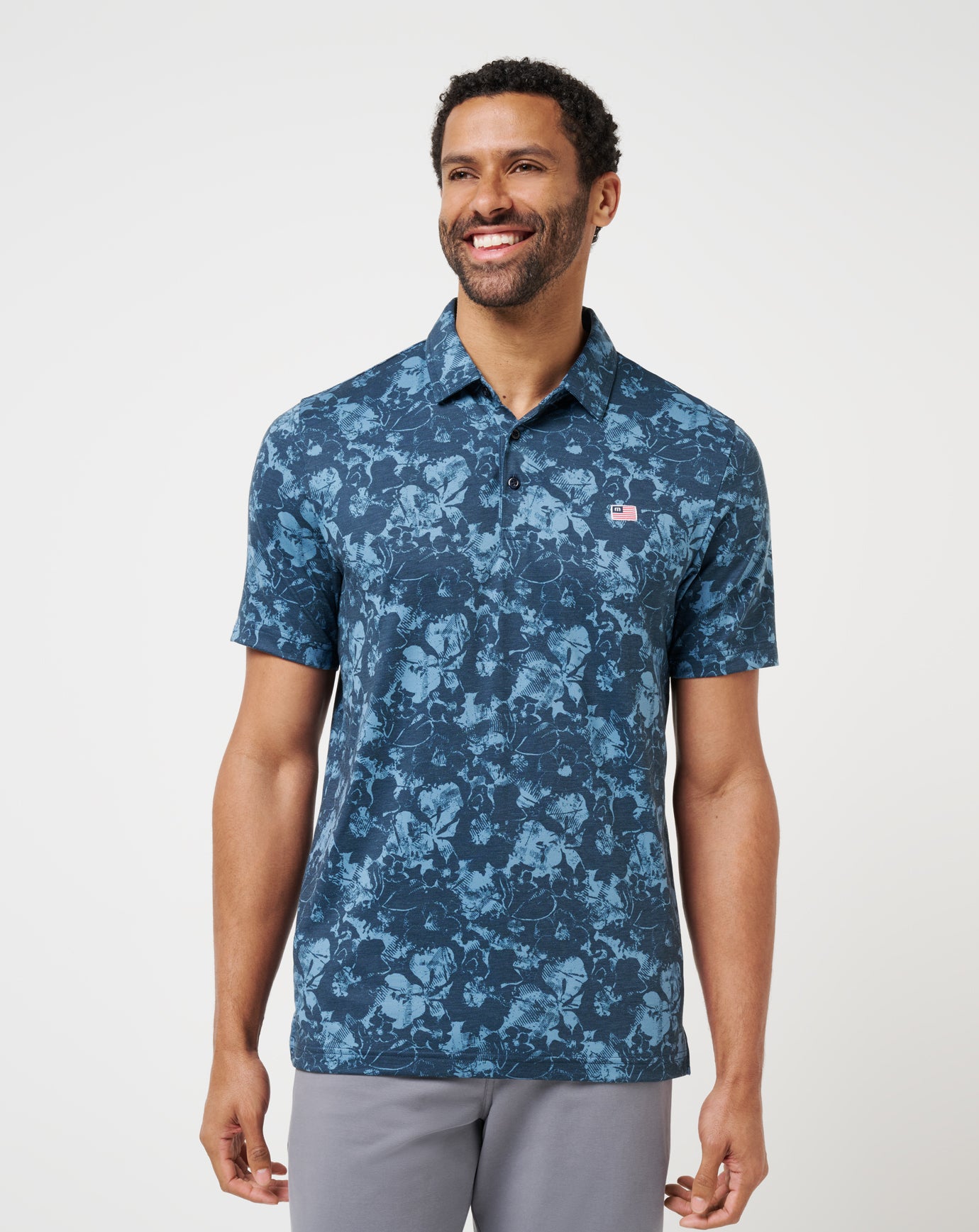 Featherweight Poolside Paradise Polo ∣ TravisMathew