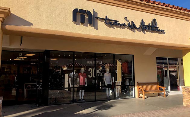 Desert Hills Premium Outlets