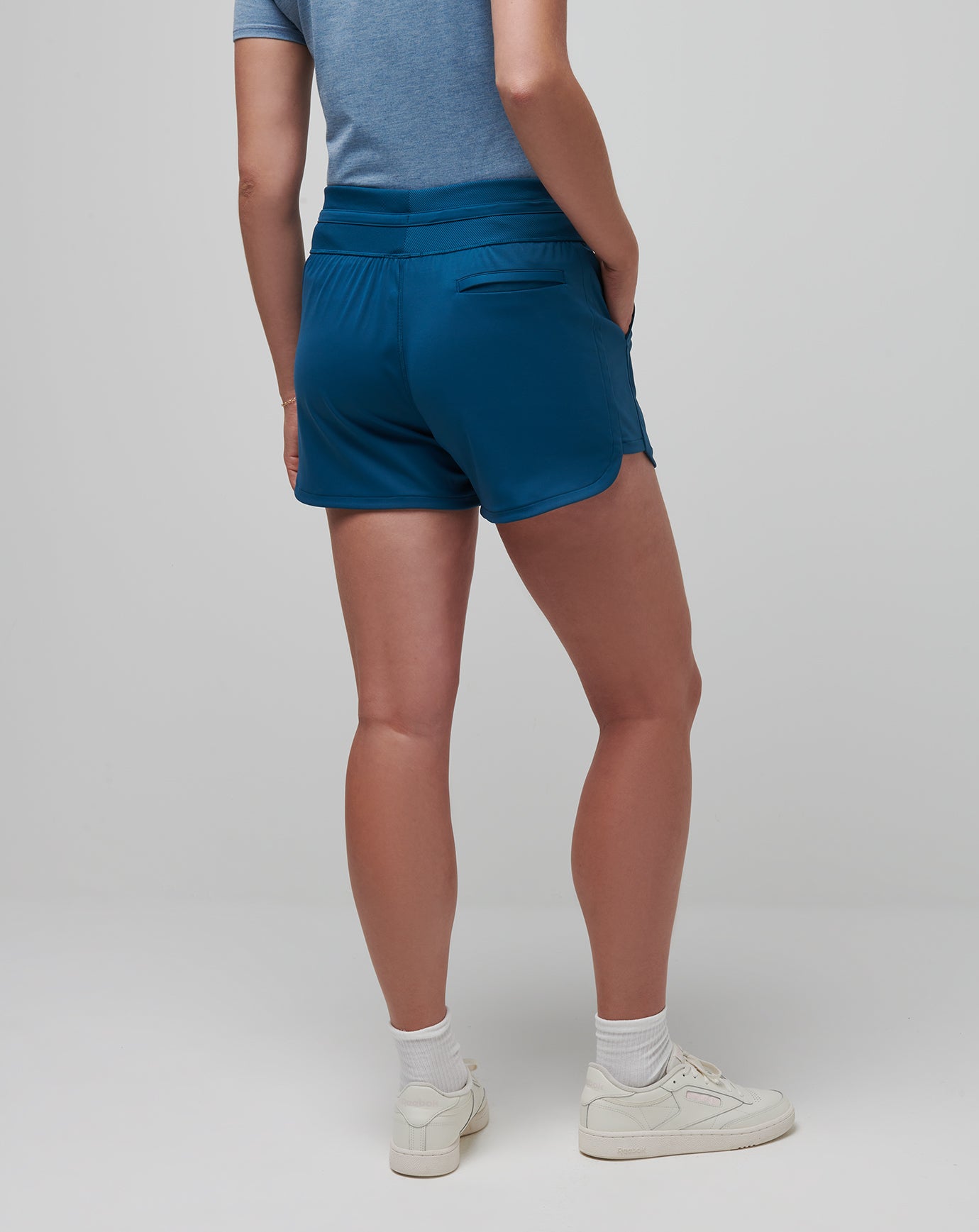 Moveknit Tie Short