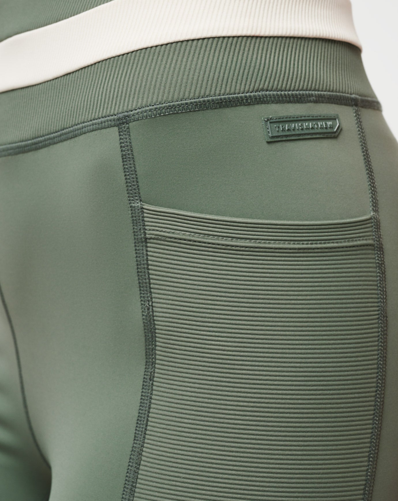 Multitask Moveknit Legging