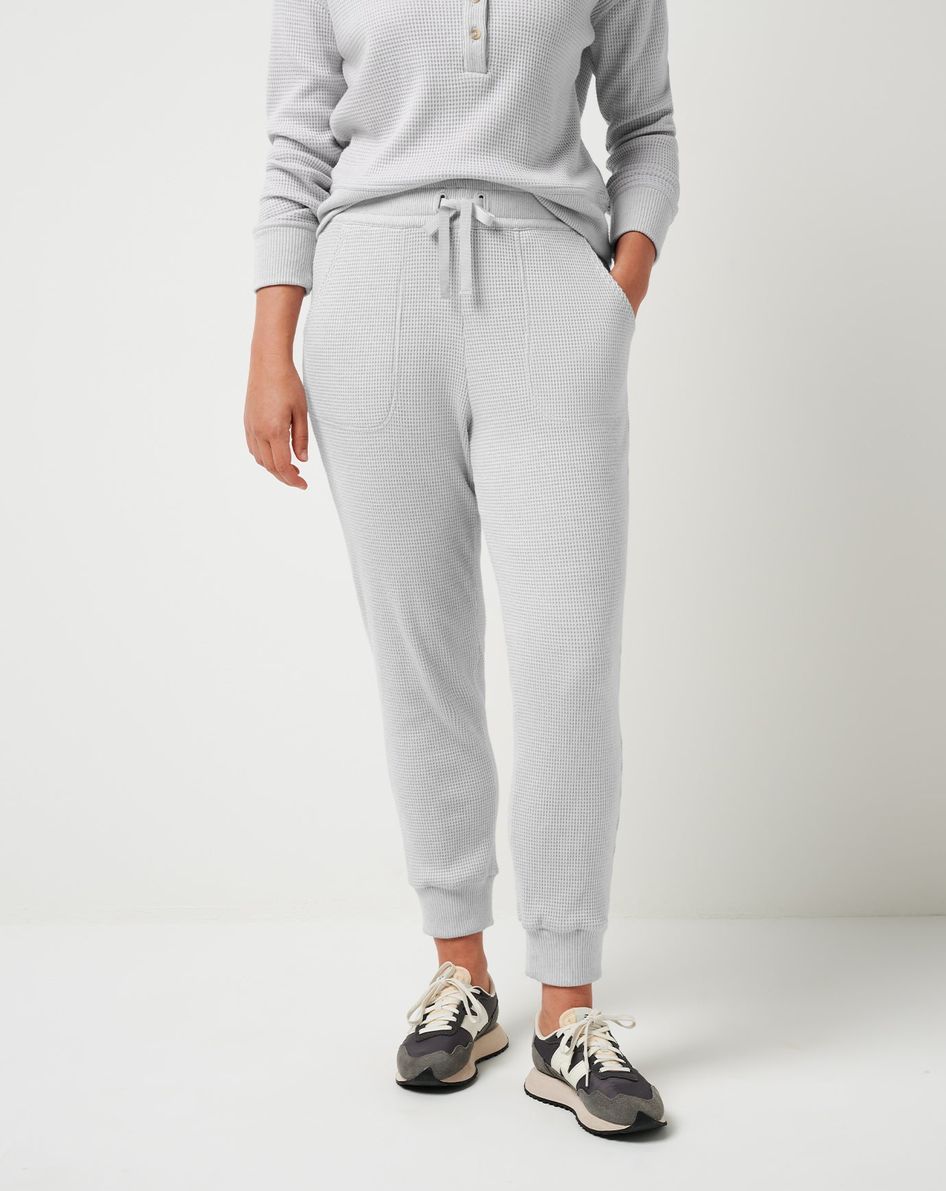 Long Weekend Jogger