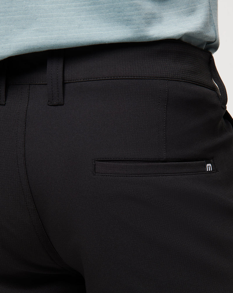 Wanderlust Short 9In