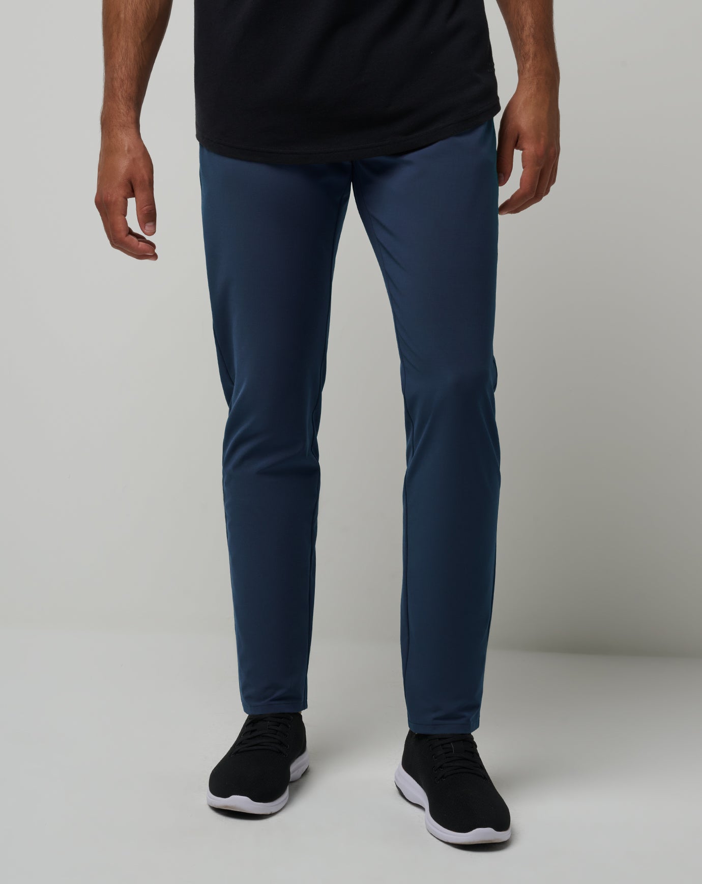 Open To Close Tech Chino Pant