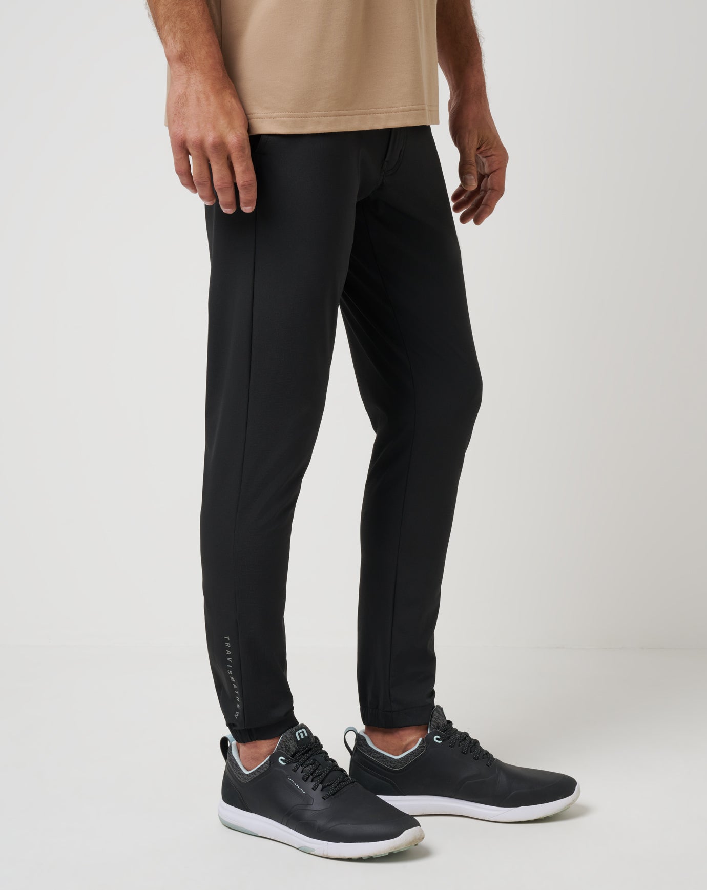 Open To Close Jogger image 9