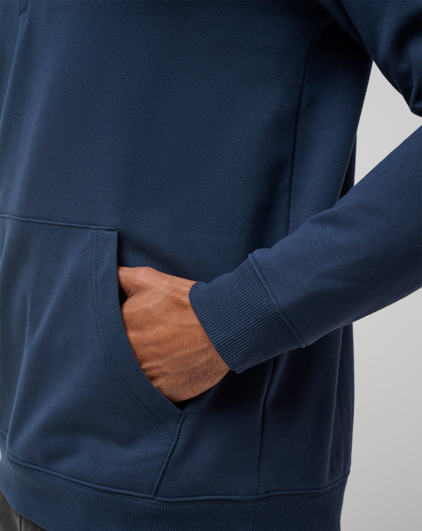 Hotel Hopper Quarter Zip ∣ TravisMathew