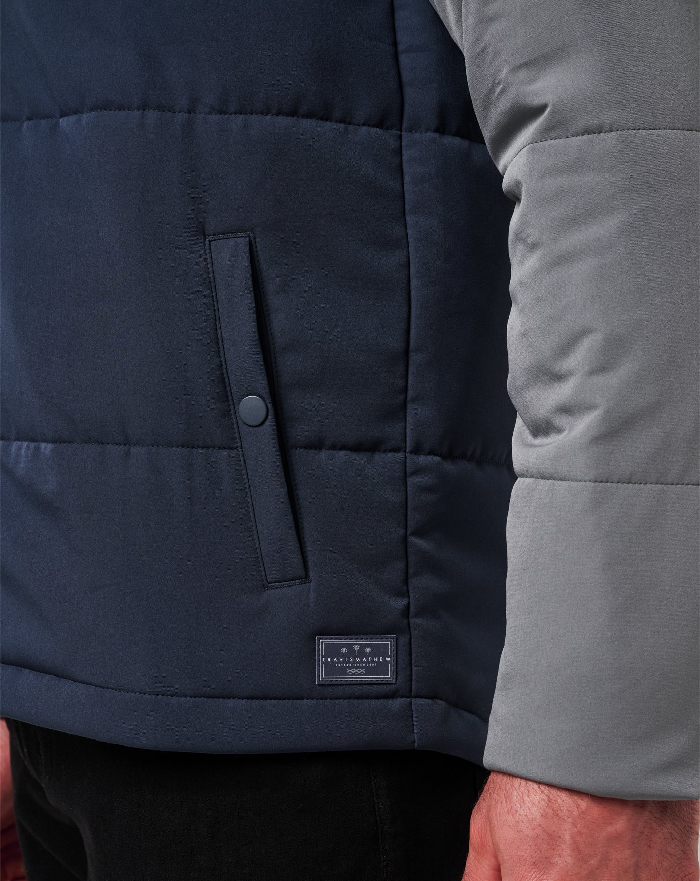 Torch Runner Full Zip ∣ TravisMathew