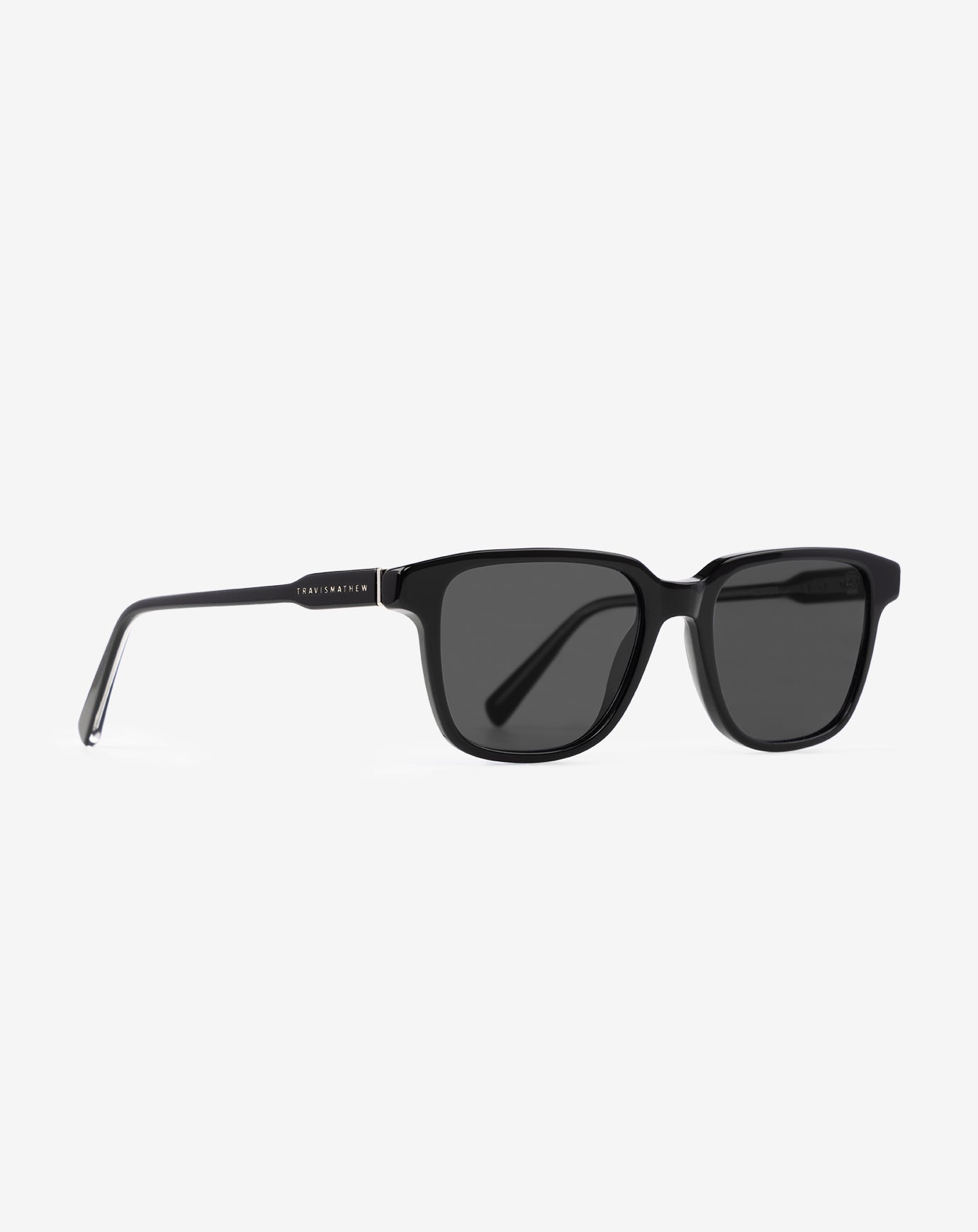 MYです。 Offdaze Sunglasses ∣ TravisMathew