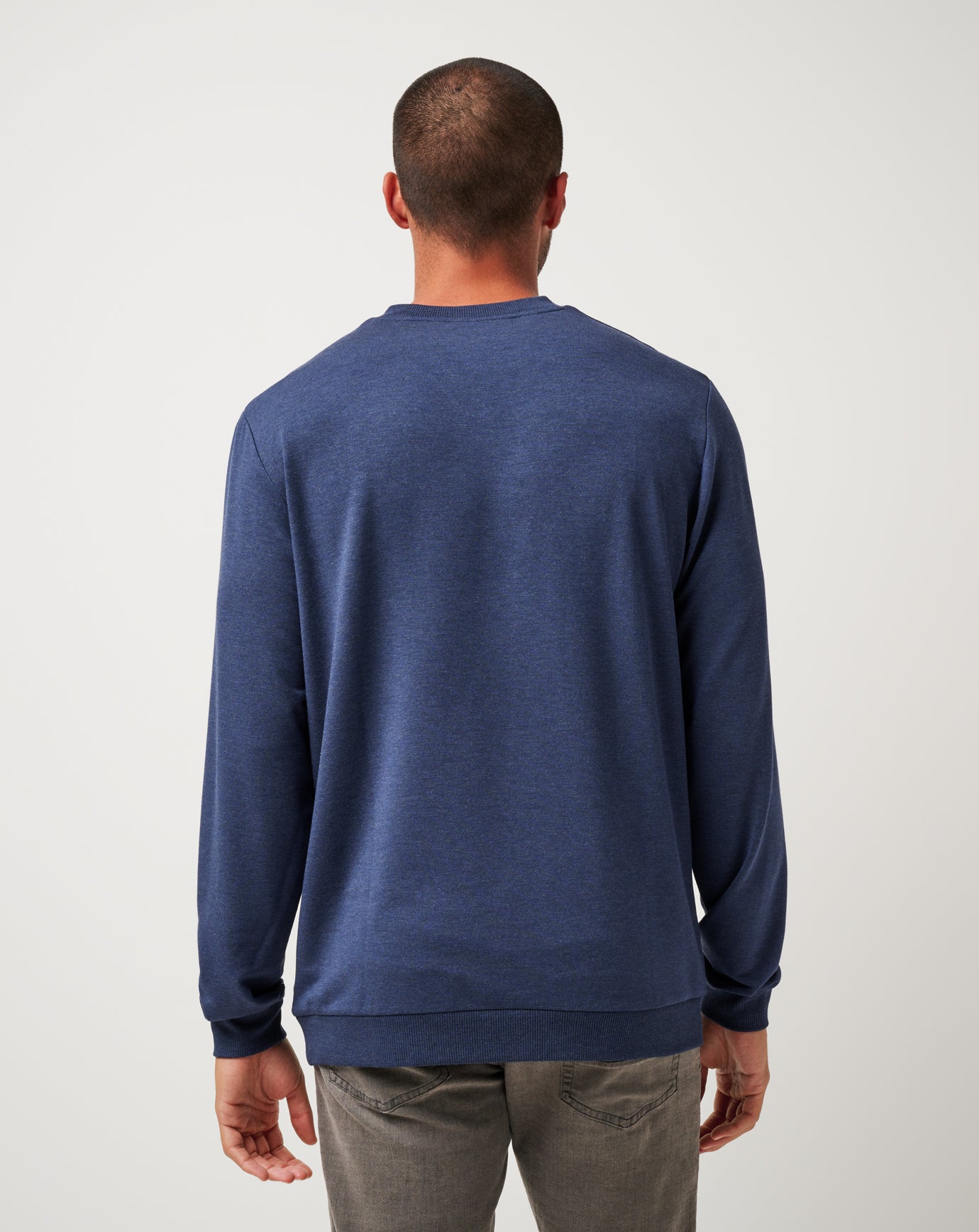 Amenities V-Neck Crew image 3