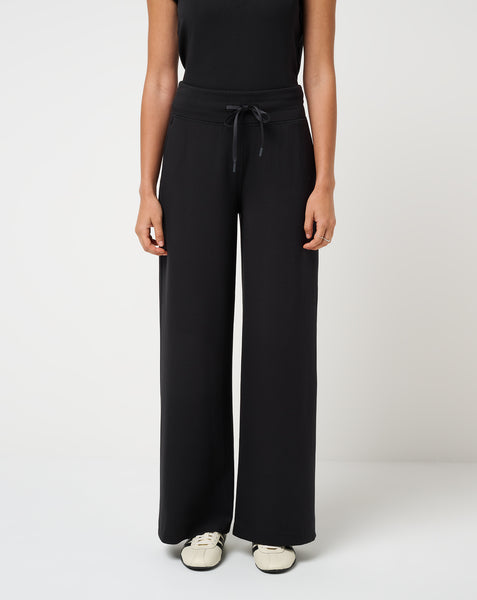 TravisMathew Women's Skyloft Soft Wide Leg Pants in Turkish Coffee, Size 2XS