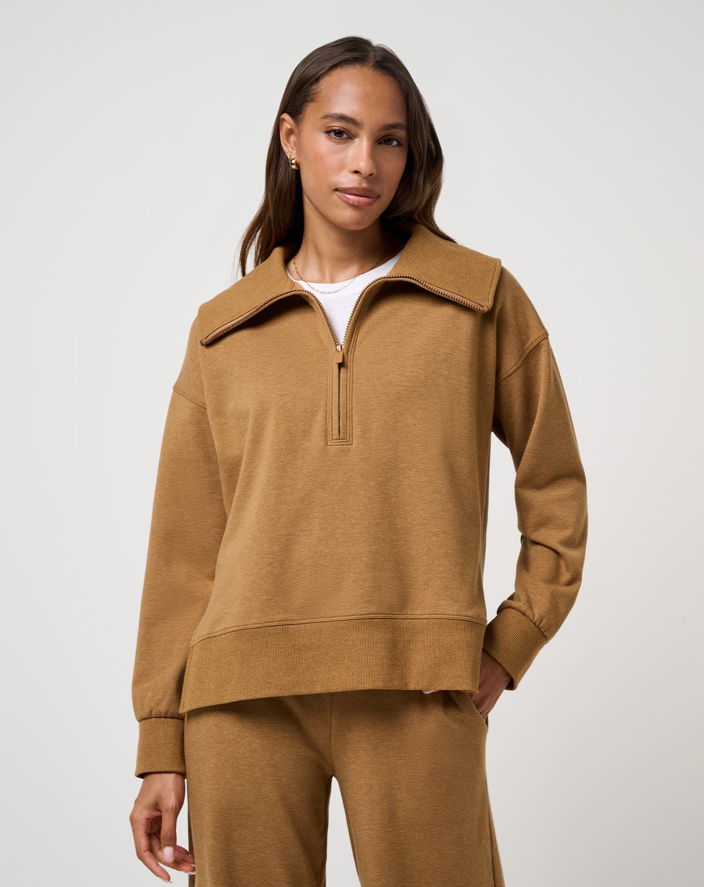 新品タグ付 TravisMathew セットアップ ベージュ　XL② Save The Day Cloud Half Zip 2.0 ∣ TravisMathew