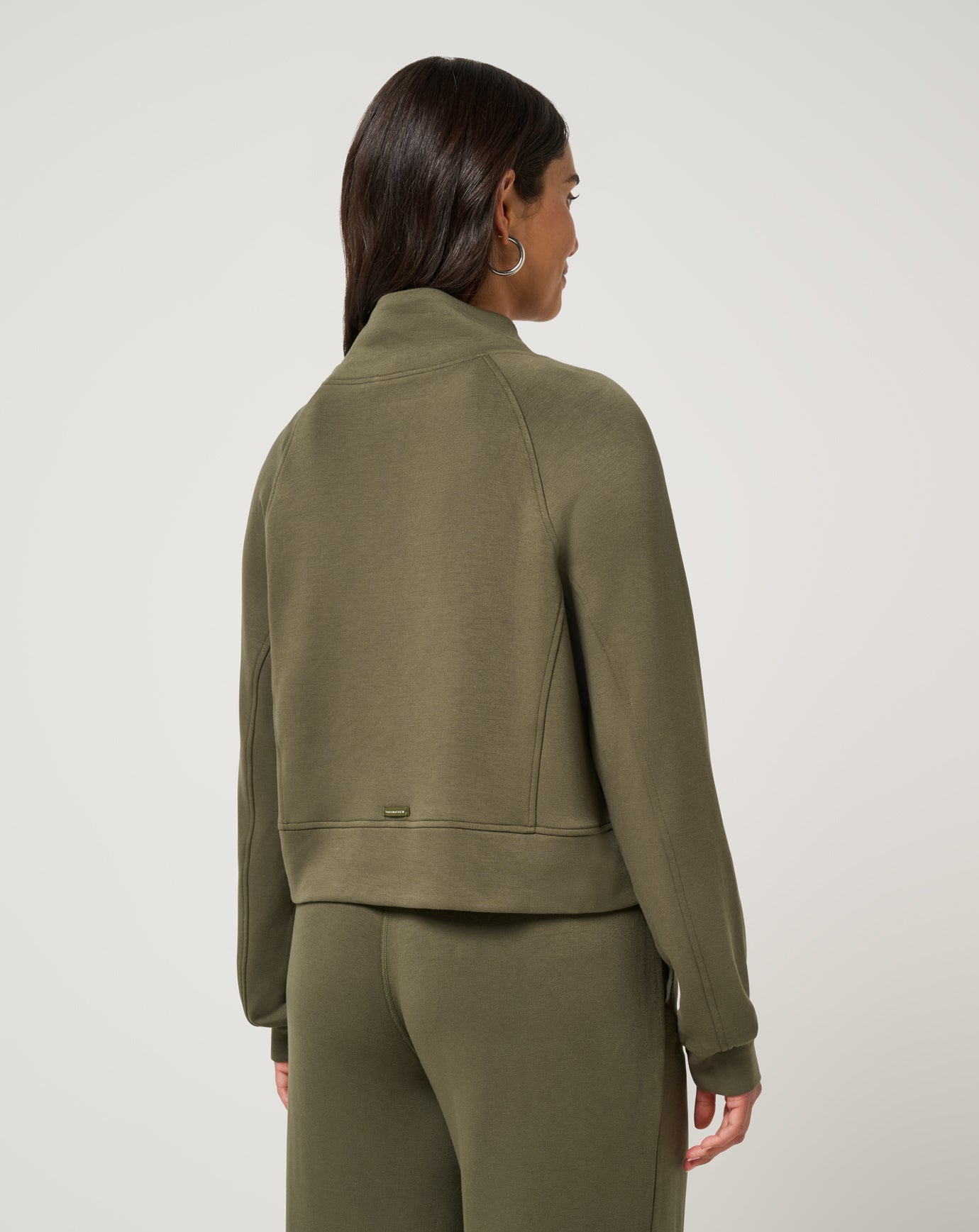 Skyloft Soft Funnel Neck