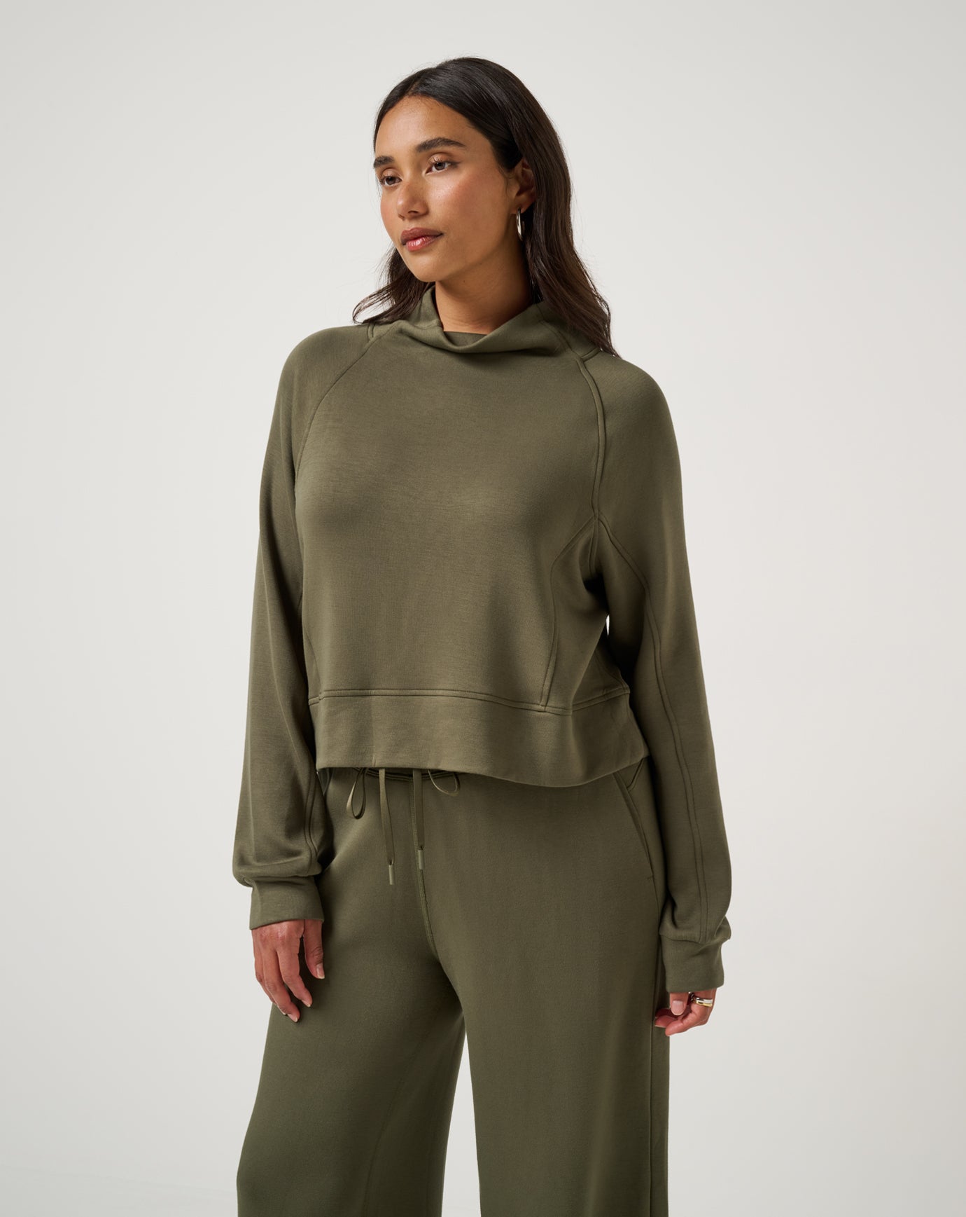 Skyloft Soft Funnel Neck