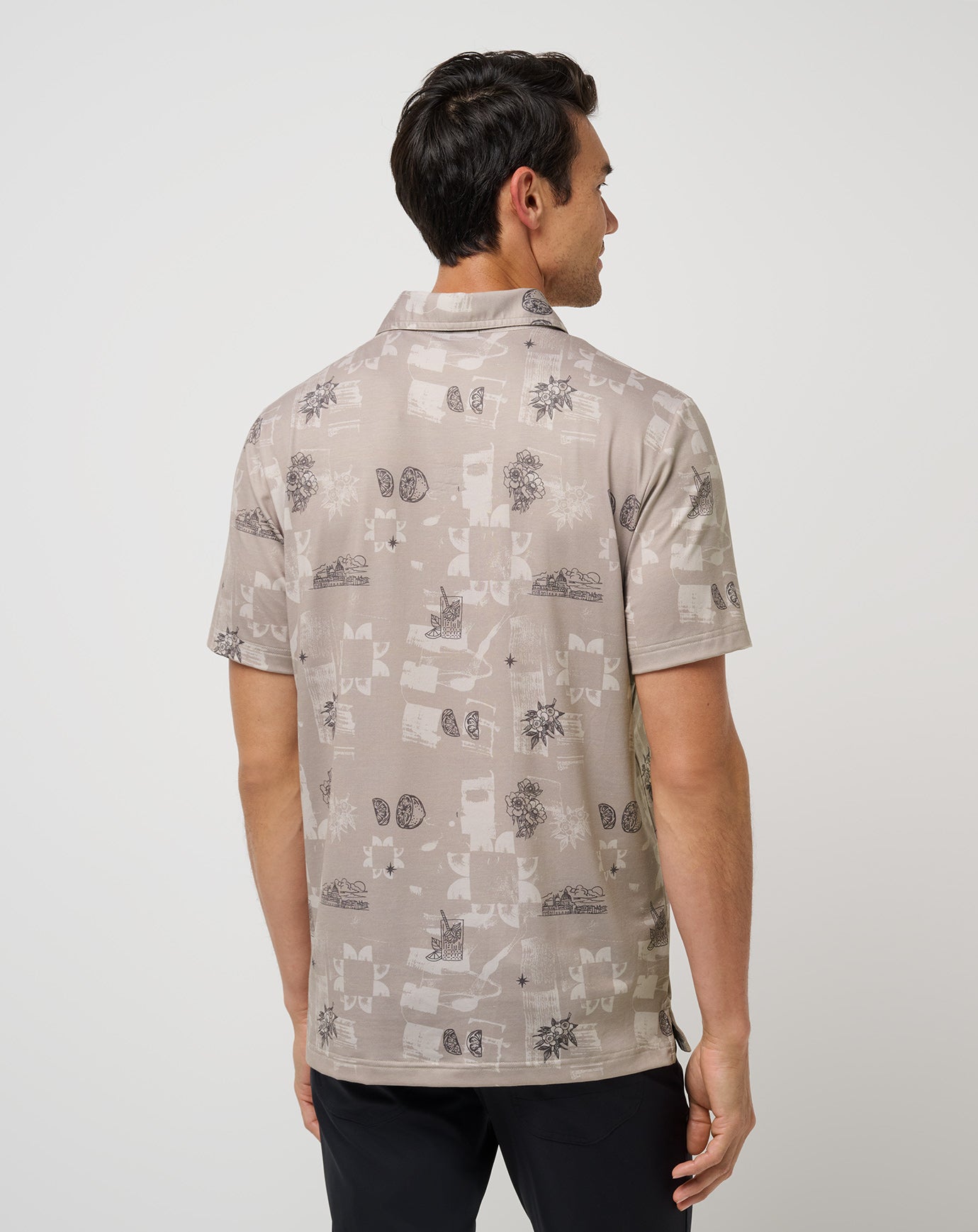 Featherweight Spritz Polo ∣ TravisMathew