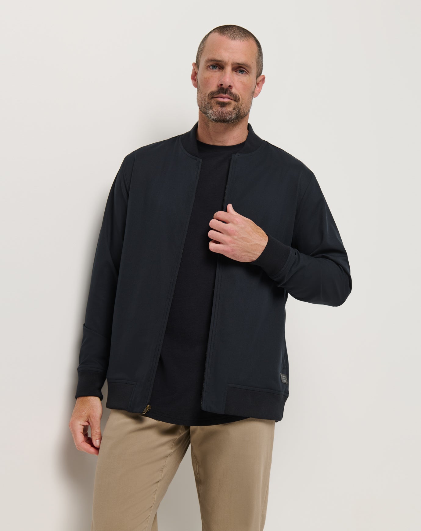 A42351_0BLK_7_ECOMM-