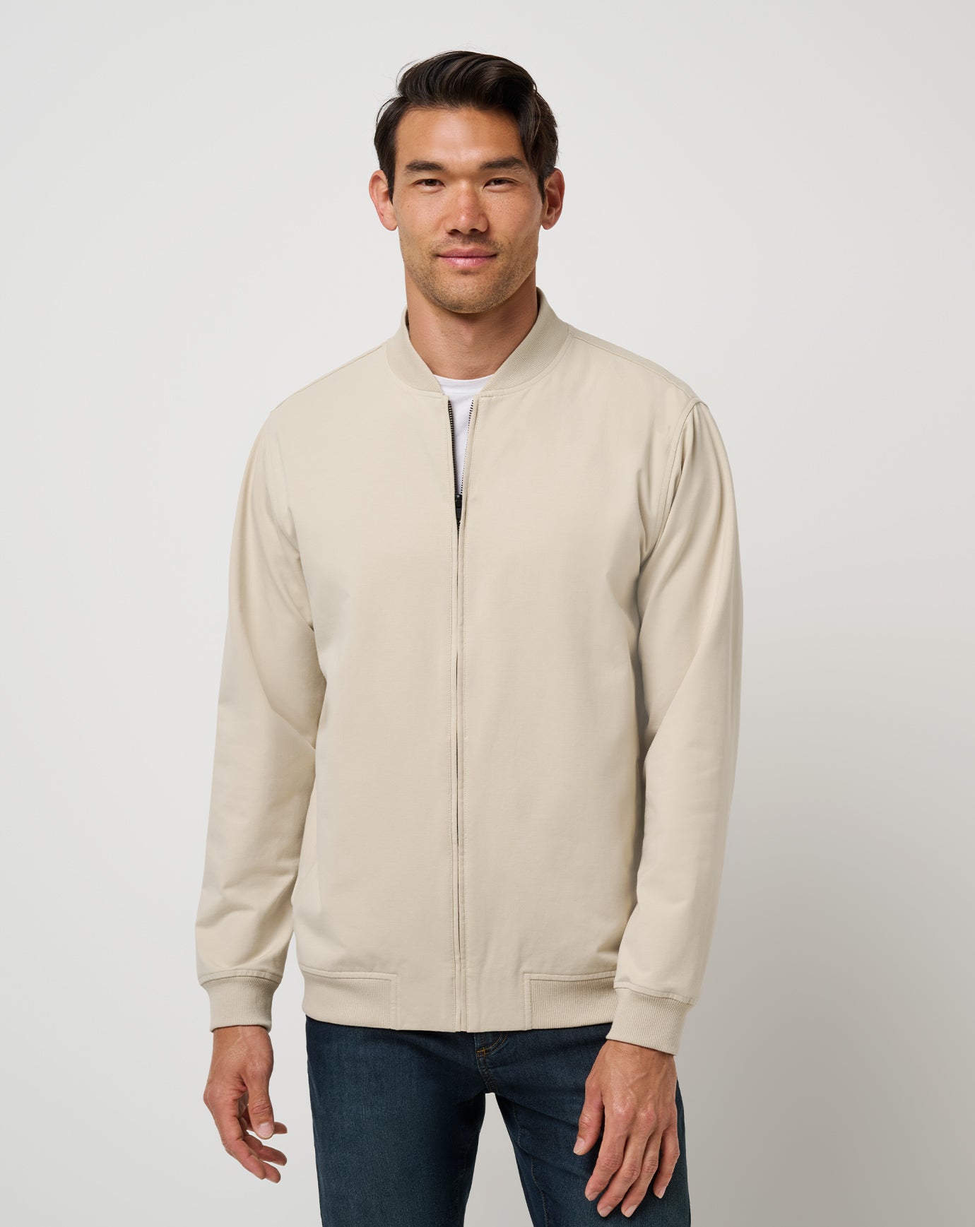 ジャケット・アウター Herringbone Work Bomber short Jac Gray Stretchknit Bomber Jacket ∣ TravisMathew