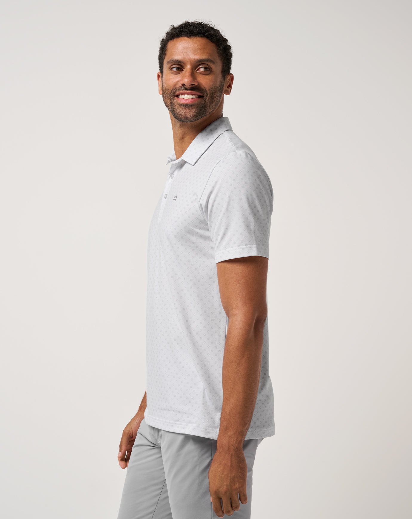 Featherweight Salt Breeze Polo ∣ TravisMathew