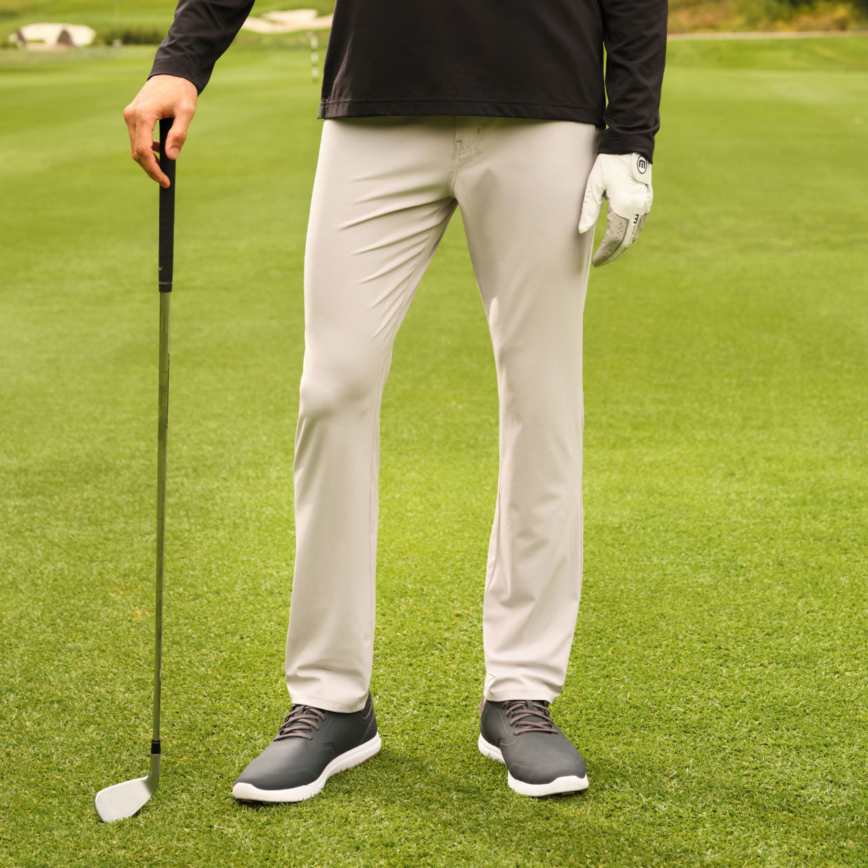 Travis Mathewライトグレー XL ストレッチテーパードパンツ TravisMathew Open To Close Trousers - Heather Sleet - 1MT435-0HSL
