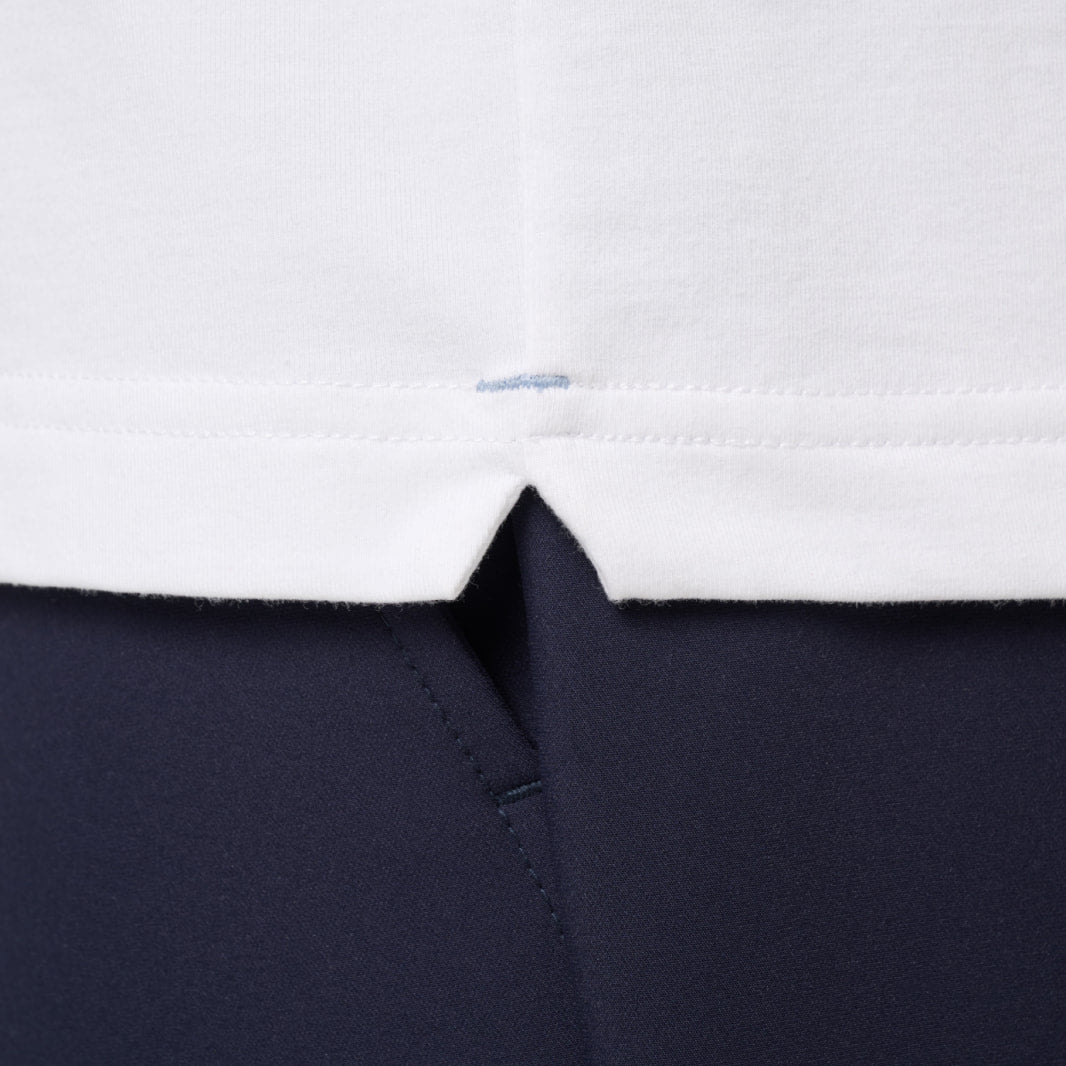 Structured T-Shirt Silhouette