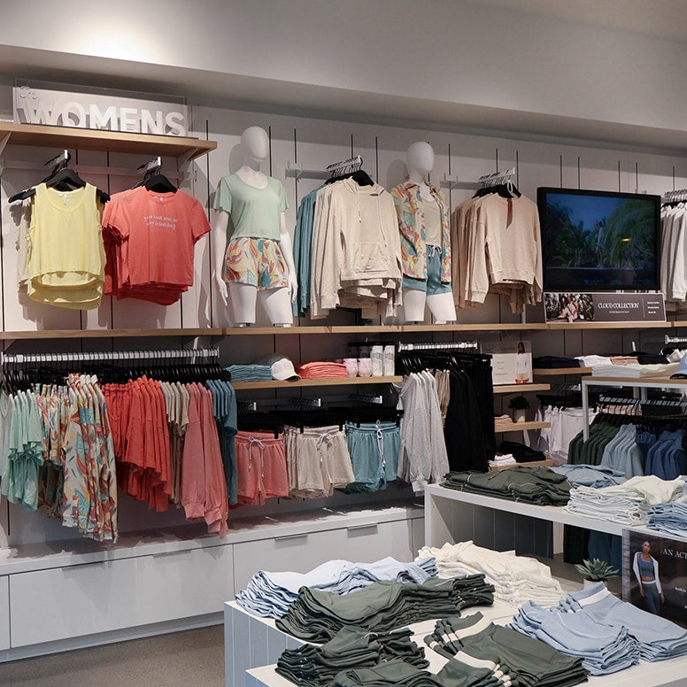 store slide 3