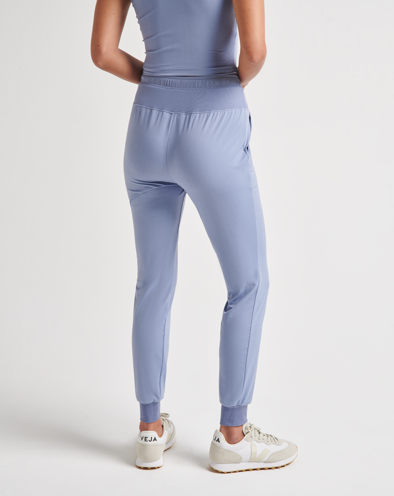 NWT L 2 pc matching adidas originals set t-shirt jogger sweatpants