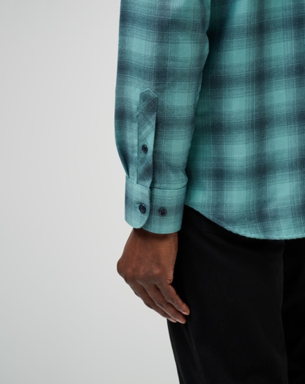 CLOUD FLANNEL PLAID BUTTON-UP Image Thumbnail 5